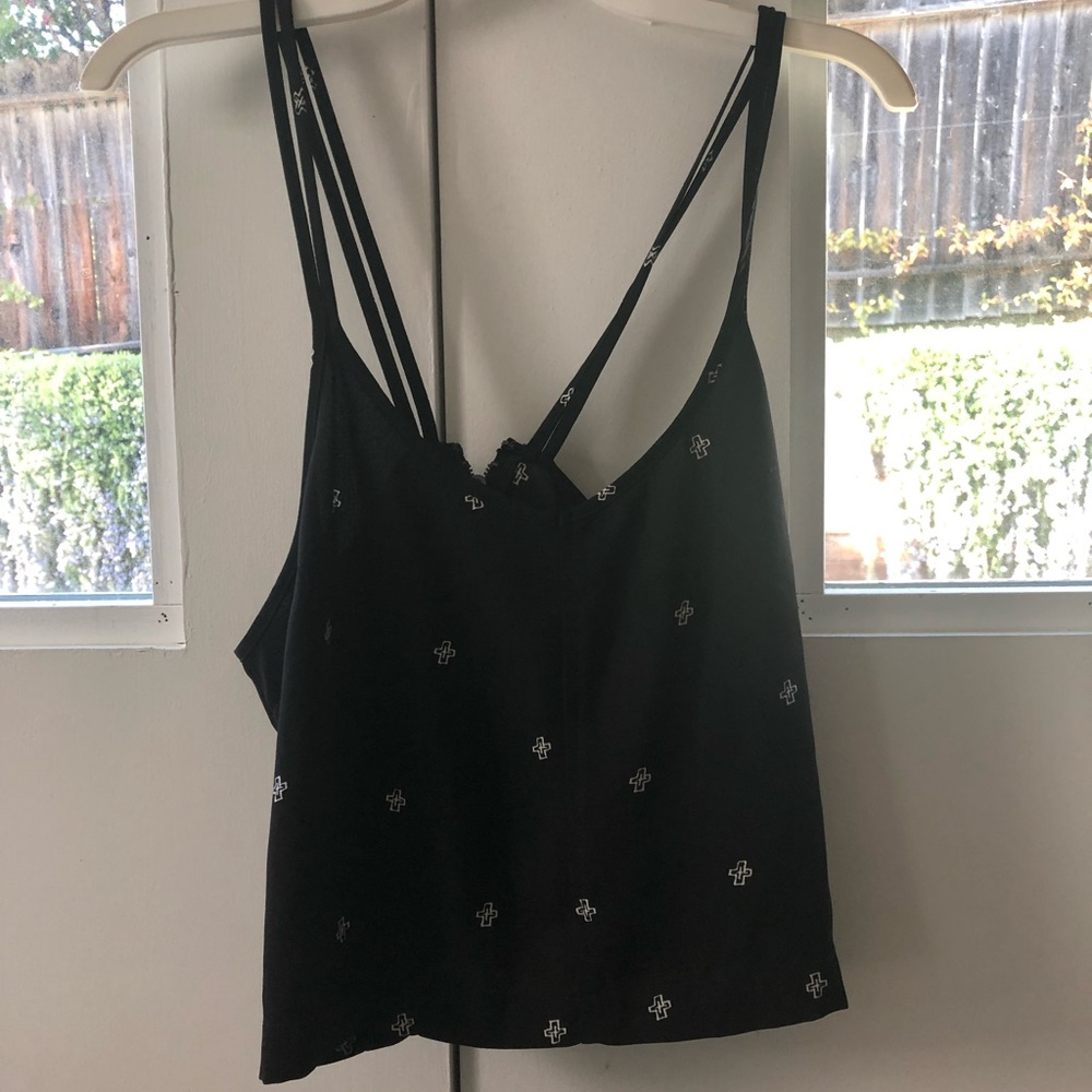 urban oufitters small crop top